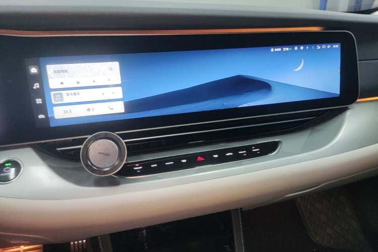 Used ARCFOX Alpha S 2022 708S+ Little Prince Collaboration Edition Audio And AC Panel