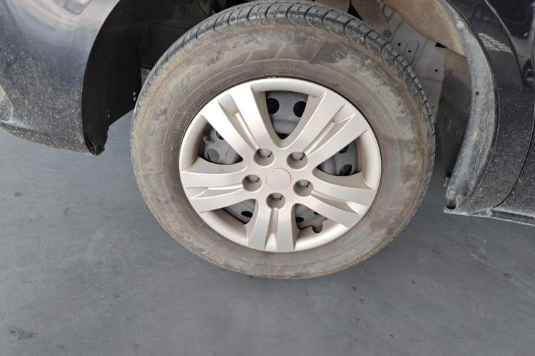 Used FORTHING Lingzhi 2024 M5L 1.5T Manual Comfort 7-Seater