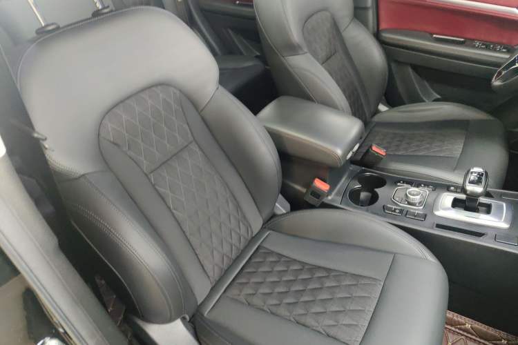 Used Haval H6 Coupe 2020 Smart Connect Version 1.5T Automatic Two-Wheel Drive Elite Model Right Front Seat