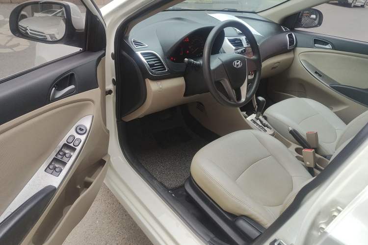 Used Hyundai Verna (older generation) 2014 1.4L Automatic Smart GLS