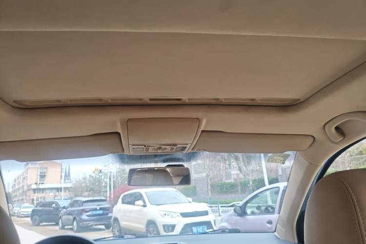 Used Volkswagen Polo 2009 Kica 1.6L Manual Fashion Edition
