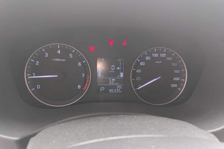 Used Hyundai ix25 2015 1.6L Automatic Two-Wheel Drive Smart GLS Trim Instrument Cluster