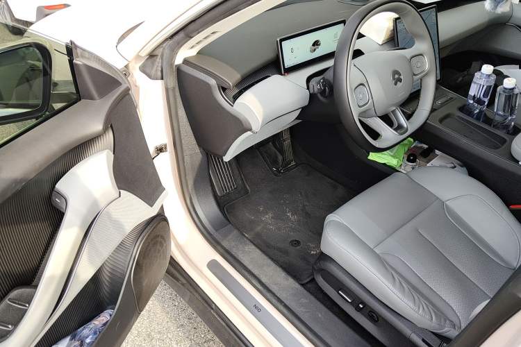 Used Nio ET5 2022 75 kWh Driver Seat