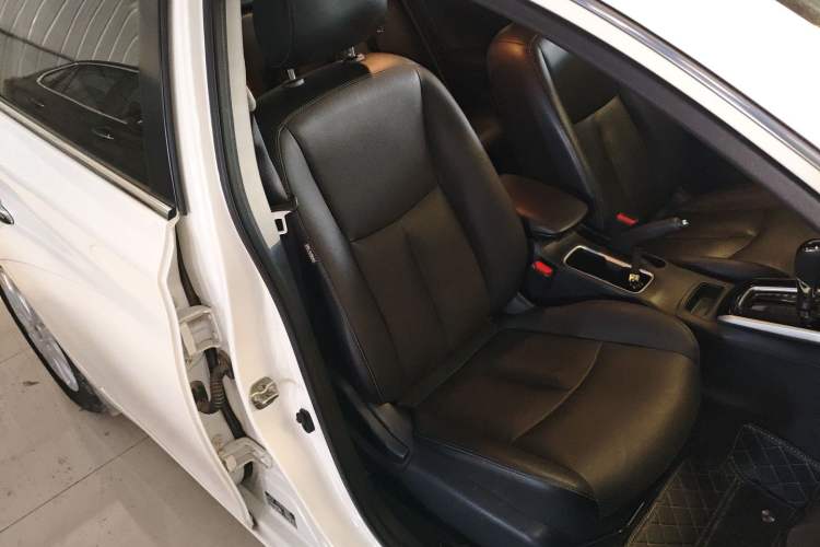 Used Nissan Sylphy 2019 1.6XV CVT Smart Connect Luxury Edition China VI Standard