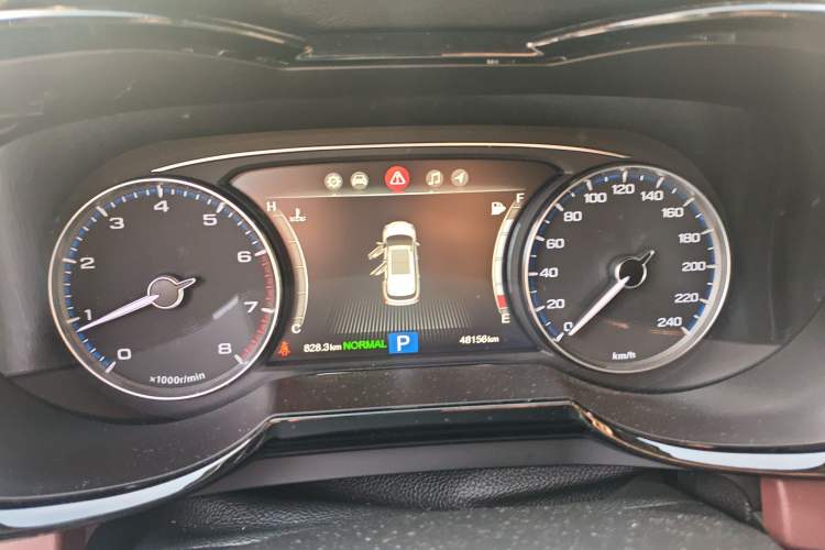 Used GAC Trumpchi GS8 2017 320T Two-Wheel Drive Luxury Smart Connectivity Version (7 Seats)
