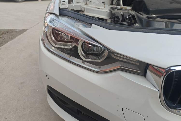 Used BMW 3 Series 2017 318i Fashion Model
