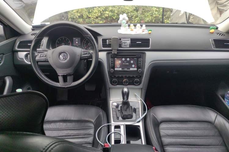 Used Volkswagen Passat 2014 1.8TSI DSG Prestige Navigation Edition
