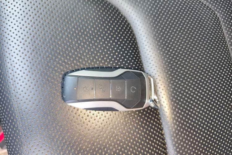 Used BYD Song Pro New Energy 2019 EV High-Power Long-Range Flagship Model Interior 1