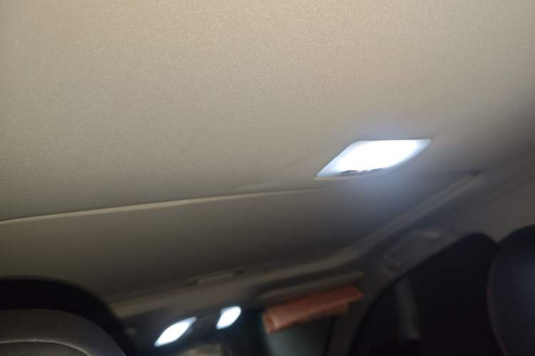 Used BYD Qin New Energy 2015 1.5T Dual-Crown Flagship Plus Edition Headliner