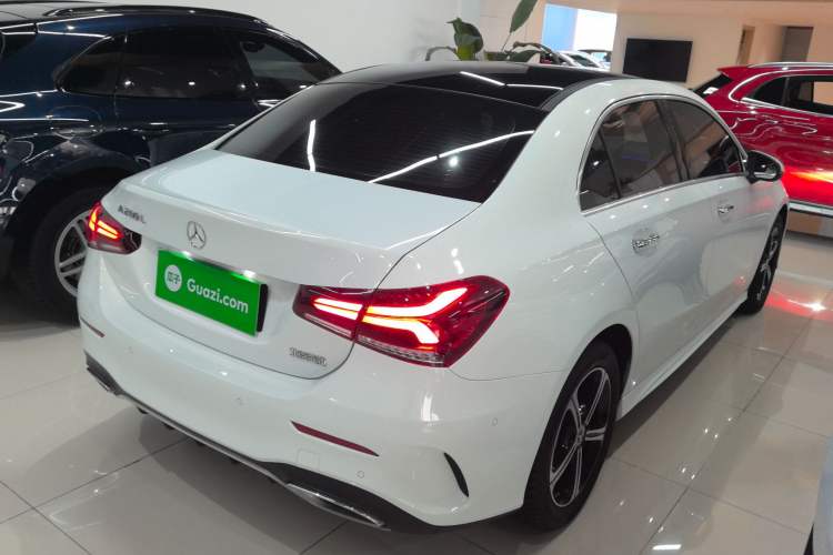 Used Mercedes-Benz A-Class 2022 Second Facelift A 200 L Sport Sedan Fashion Version
