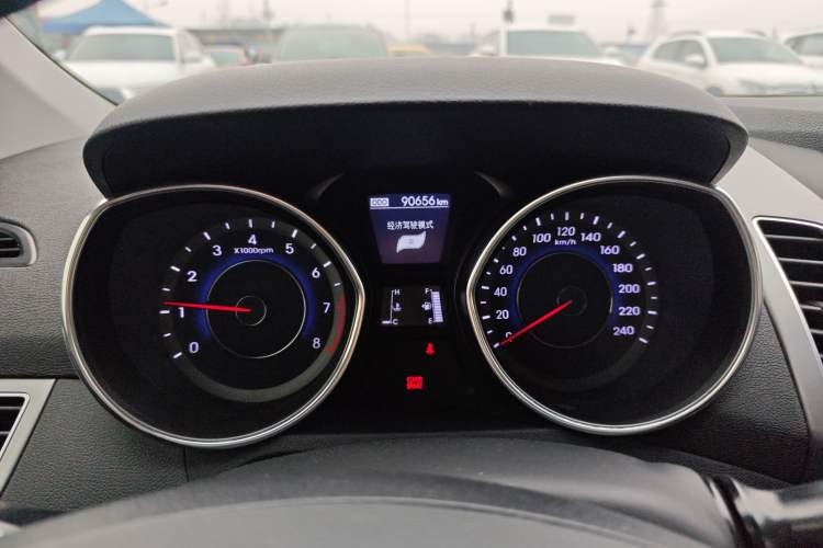 Used Hyundai Elantra (5th Generation / Langdong) 2016 1.6L Manual Luxury Model Instrument Cluster