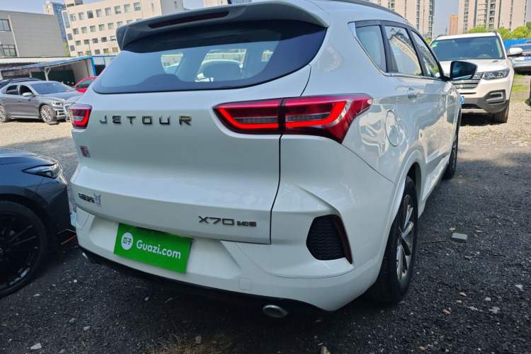 Used JETOUR X70 2020 1.5T DCT Comfort Edition 7-Seater