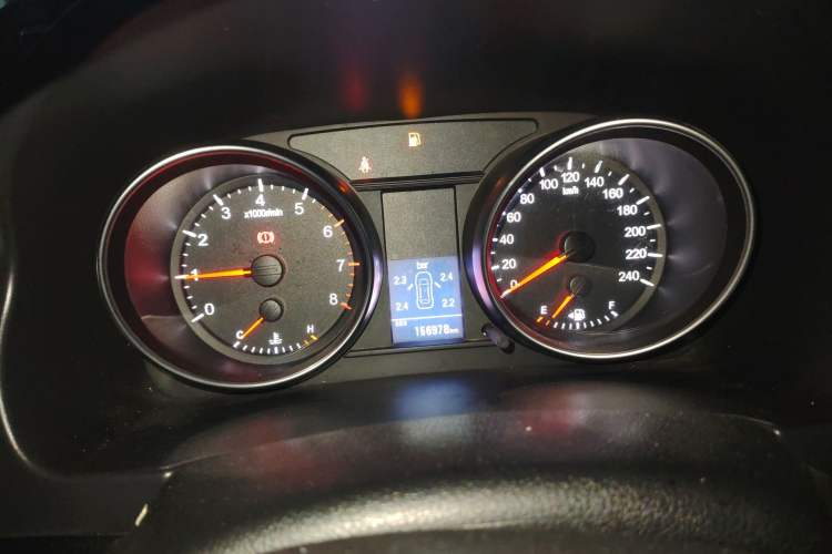 Used Haval H6 2016 Upgraded Model 1.5T Manual Two-Wheel Drive Elite Version
