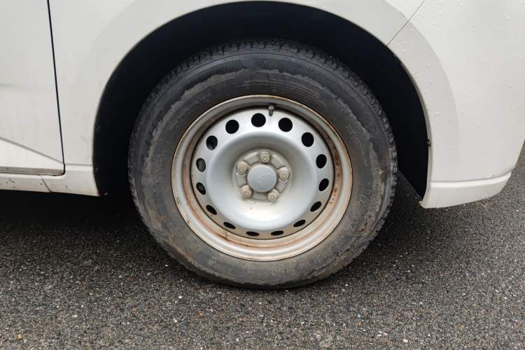 Used Wuling Hongguang PLUS 2019 1.5T Manual Standard Edition 5 Seats