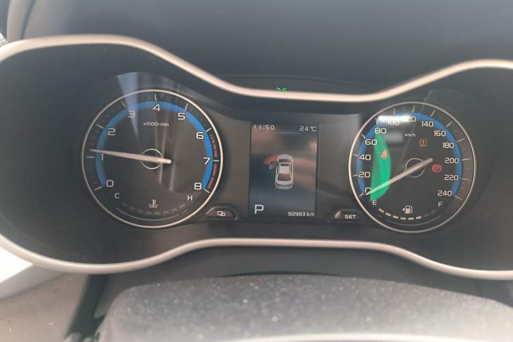 Used Geely Auto Emgrand 2019 Leading Edition 1.5L CVT Luxury Model China V Standard
