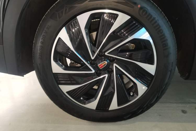 Used Hongqi HS7 PHEV 2024 2.0T PHEV Four-Wheel Drive Flagship Edition 6 Seats
