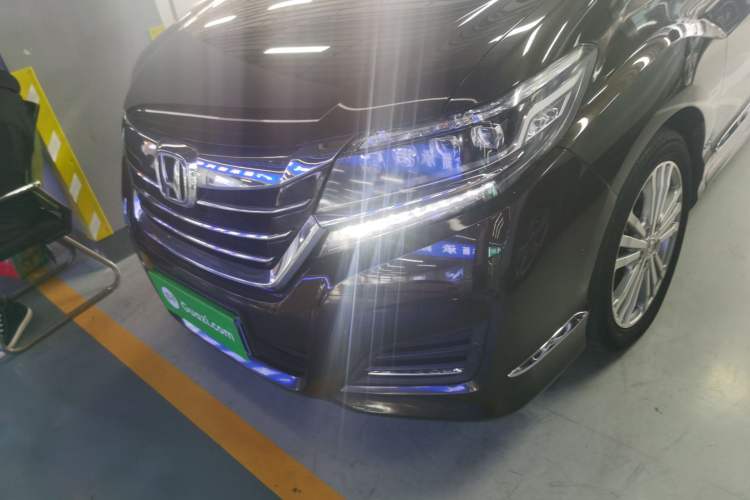 Used Honda Elysion 2016 2.4L Luxury Edition
