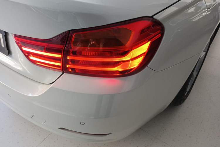 Used BMW 4 Series 2016 420i Convertible Fashion Model
