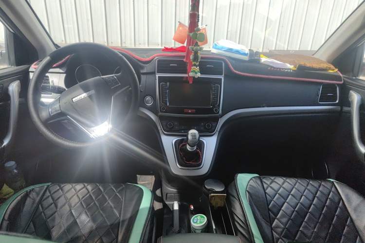 Used Haval M6 2019 1.5T Manual Two-Wheel Drive Elite Version China VI Standard