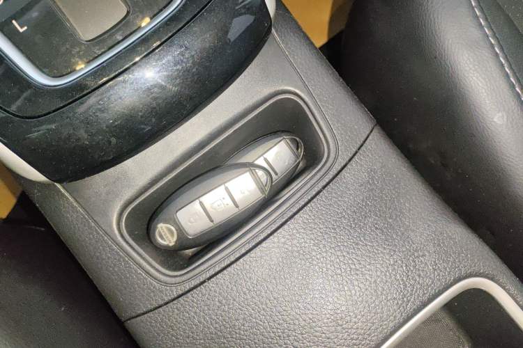 Used Nissan Sylphy 2019 1.6XV CVT Smart Connect Luxury Edition China VI Standard