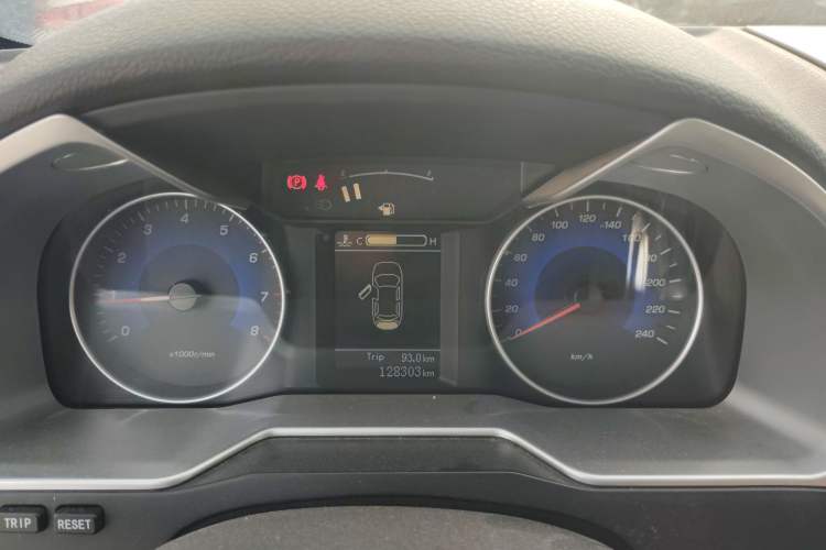 Used Geely Auto Emgrand 2015 Sedan 1.5L Manual - Top Trim Level Instrument Cluster