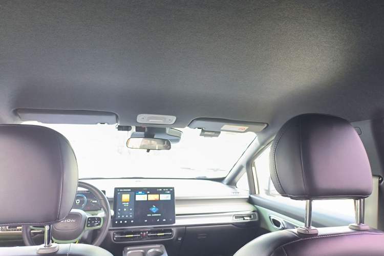 Used AION Y 2023 Younger