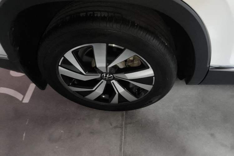 Used Volkswagen Tayron 2022 280TSI Two-Wheel Drive Luxury Smart Connectivity Version
