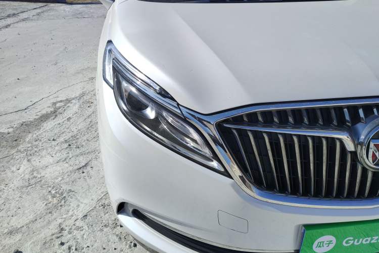Used Buick GL8 2017 ES 28T Comfort Model China V Standard

