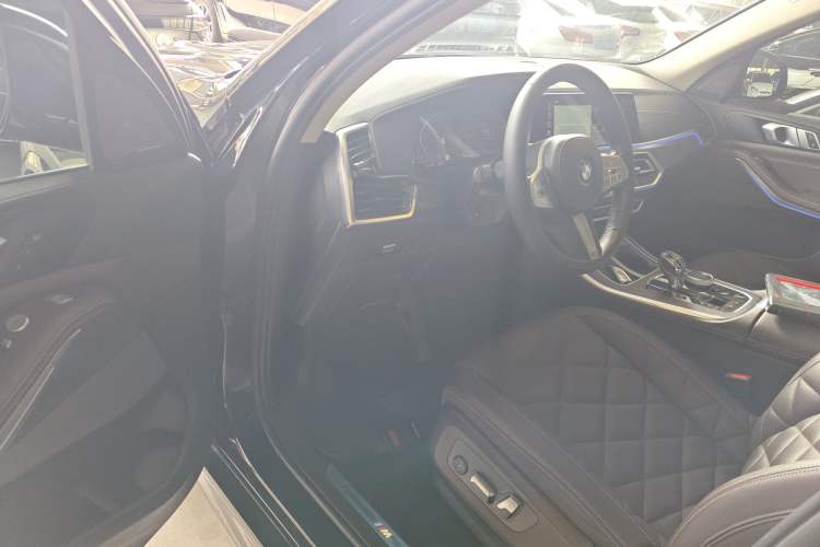 Used BMW X5 2022 Restyled xDrive 30Li M Sport Package
