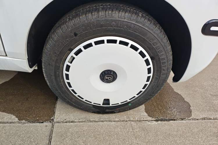 Used Chery QQ Ice Cream 2024 Edition Youth Version 205km Sundae