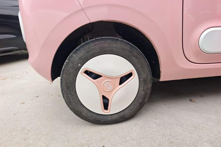 Used Bestune Pony 2024 170km Range Energizing Horse Right Rear Wheel Hub