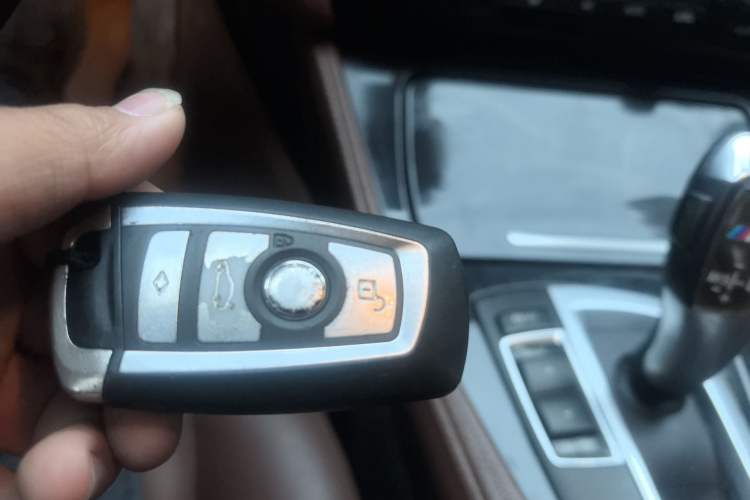 Used BMW 5 Series 2014 520Li Elegant Model