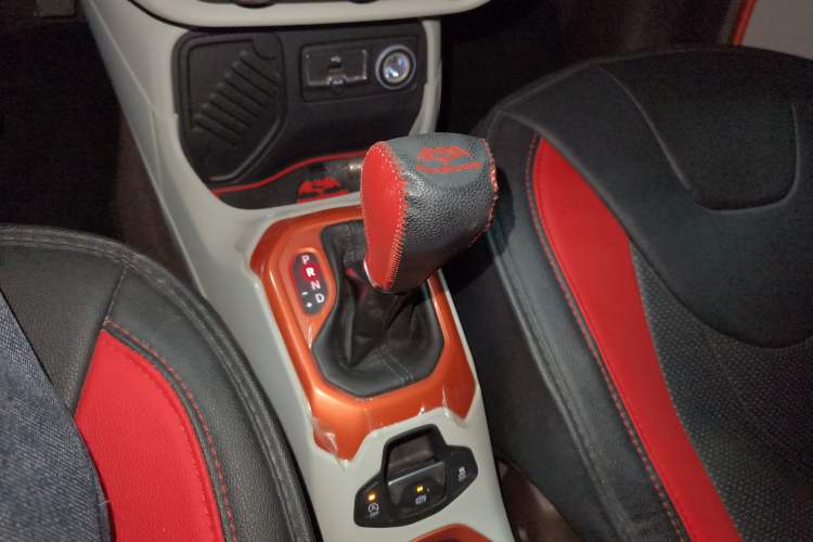 Used Jeep Renegade 2016 1.4T Automatic High-Energy Version
