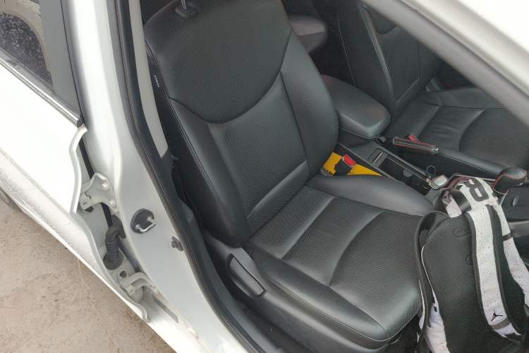 Used Hyundai Elantra (5th Generation / Langdong) 2015 1.6L Automatic Luxury Model Right Front Seat