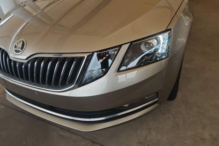 Used Skoda Octavia 2018 TSI230 DSG Luxury Edition