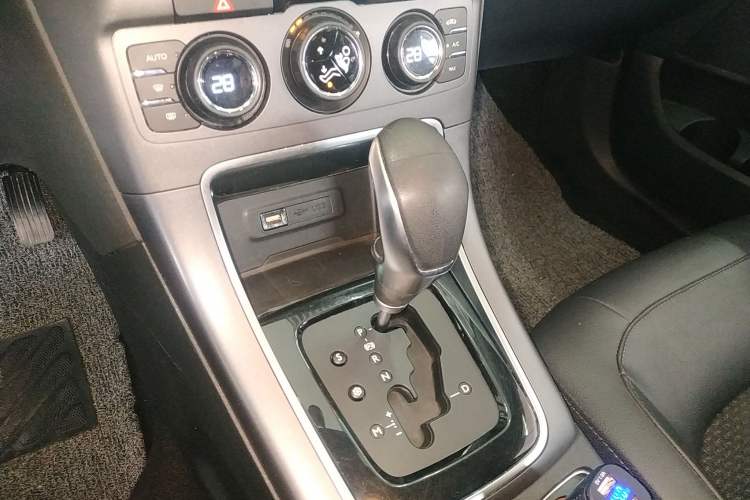 Used Citroen C4 Sega 2016 1.6L Automatic Luxury Model
