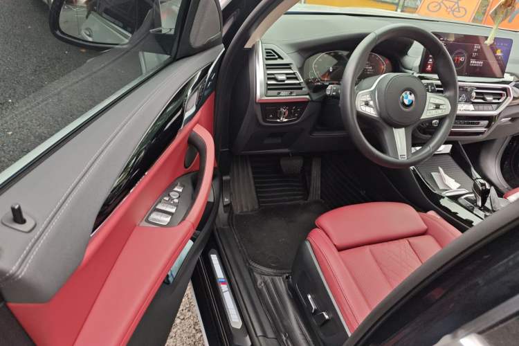 Used BMW X3 2023 xDrive25i M Sport Package Driver Seat
