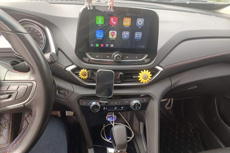 Used Chevrolet Orlando 2018 Redline 530T Automatic Enjoyment Edition (5+2 Model) – China V Standard Audio And AC Panel