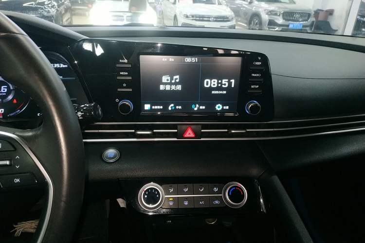 Used Hyundai Elantra 2021 1.5L CVT GLX Elite Edition Audio And AC Panel