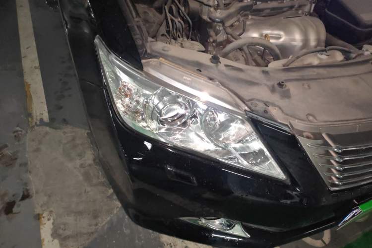 Used Toyota Camry 2013 2.5G Comfort Edition Right Front Headlight