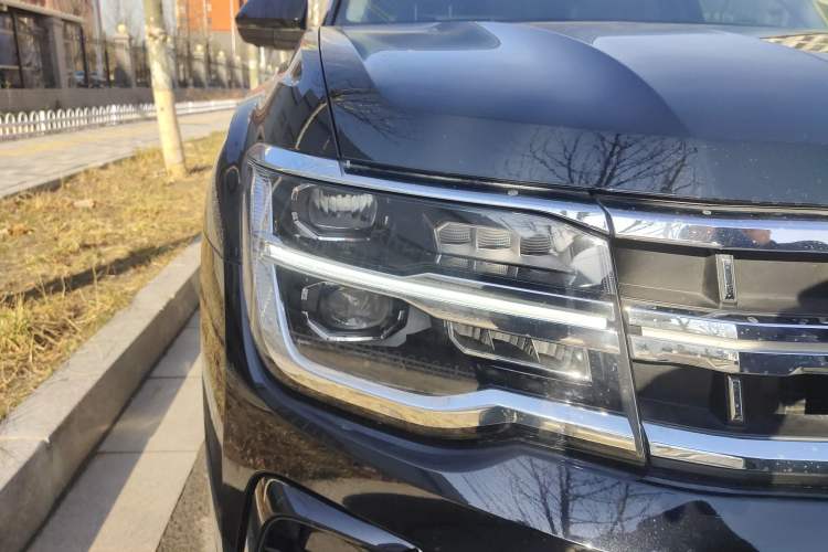 Used Volkswagen Teramont 2023 Facelift 380TSI Four-Wheel Drive Prestige Luxury Edition Right Front Headlight