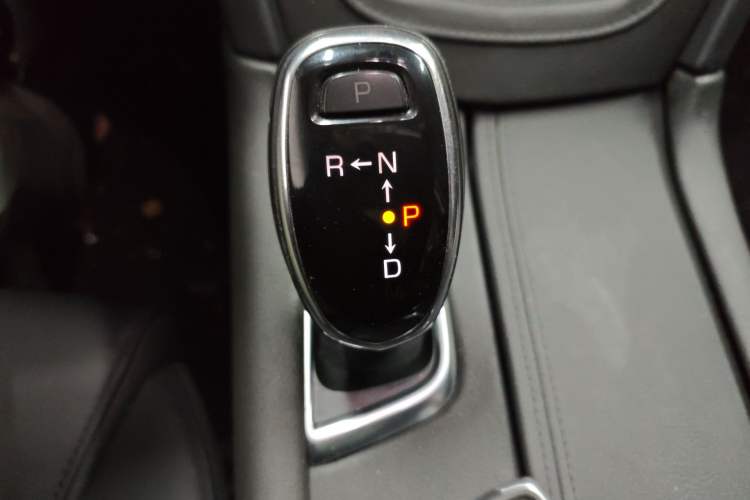 Used Cadillac XT5 2018 25T Luxury Model