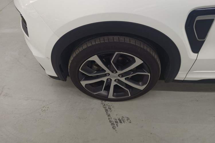 Used Lynk & Co 05 2020 2.0TD Four-Wheel Drive HypeHalo
