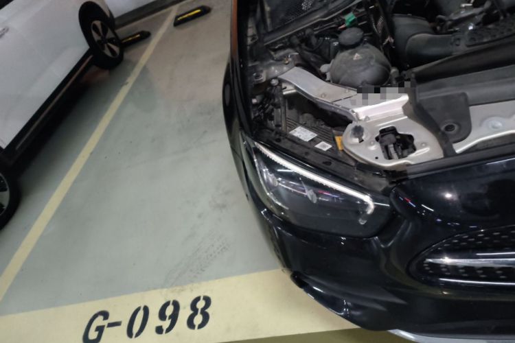 Used Mercedes-Benz E-Class New Energy 2022 Restyled E 350 e L Plug-in Hybrid Sports Sedan Right Front Headlight