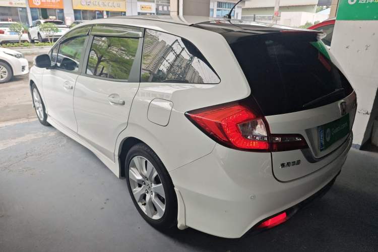 Used Honda Jade 2013 1.8L automatic Comfort version 5 seats