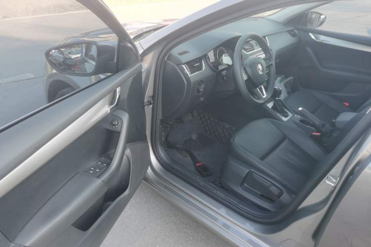 Used Skoda Octavia 2018 1.6L Automatic Comfort Edition