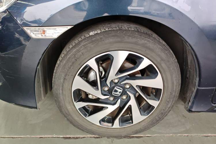 Used Honda Civic 2016 220TURBO CVT Luxury Edition
