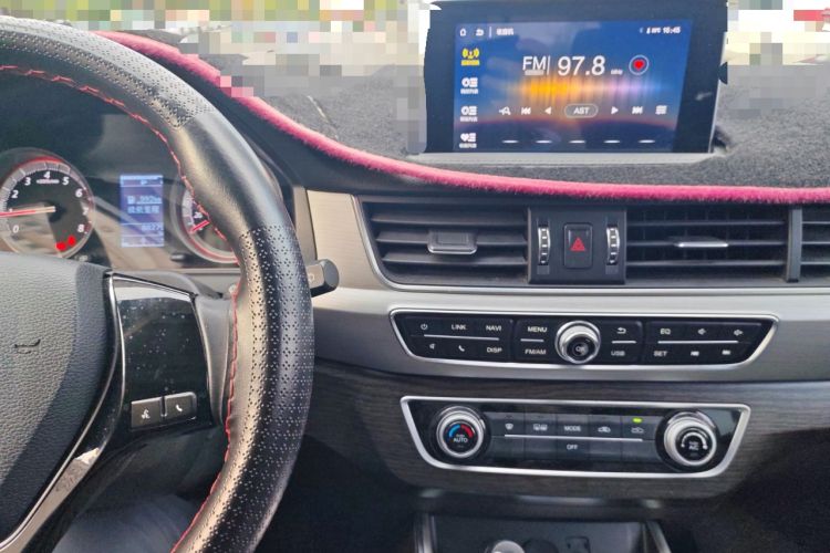 Used FORTHING Joyear X5 2017 2.0L Manual Luxury Version Audio And AC Panel