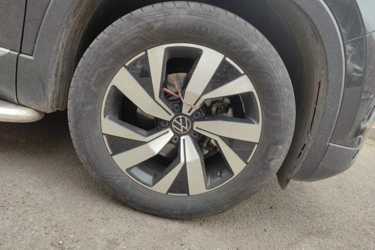 Used Volkswagen Tayron 2022 280TSI Two-Wheel Drive Luxury Smart Connectivity Version