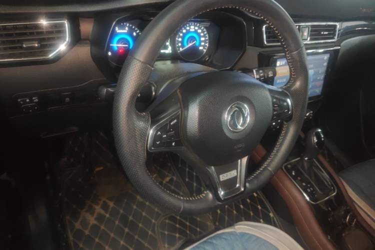 Used Dongfeng Fengon 580 2017 1.5T CVT Luxury Model Steering Wheel